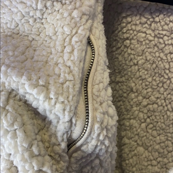 Reversible Abercrombie and Fitch zip up jacket - Picture 3 of 3